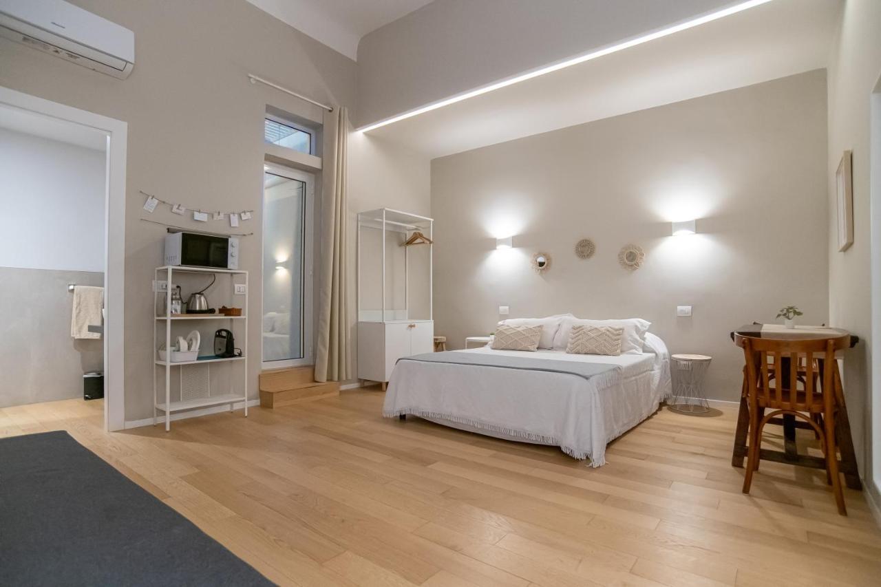Room24 L Bari Buitenkant foto