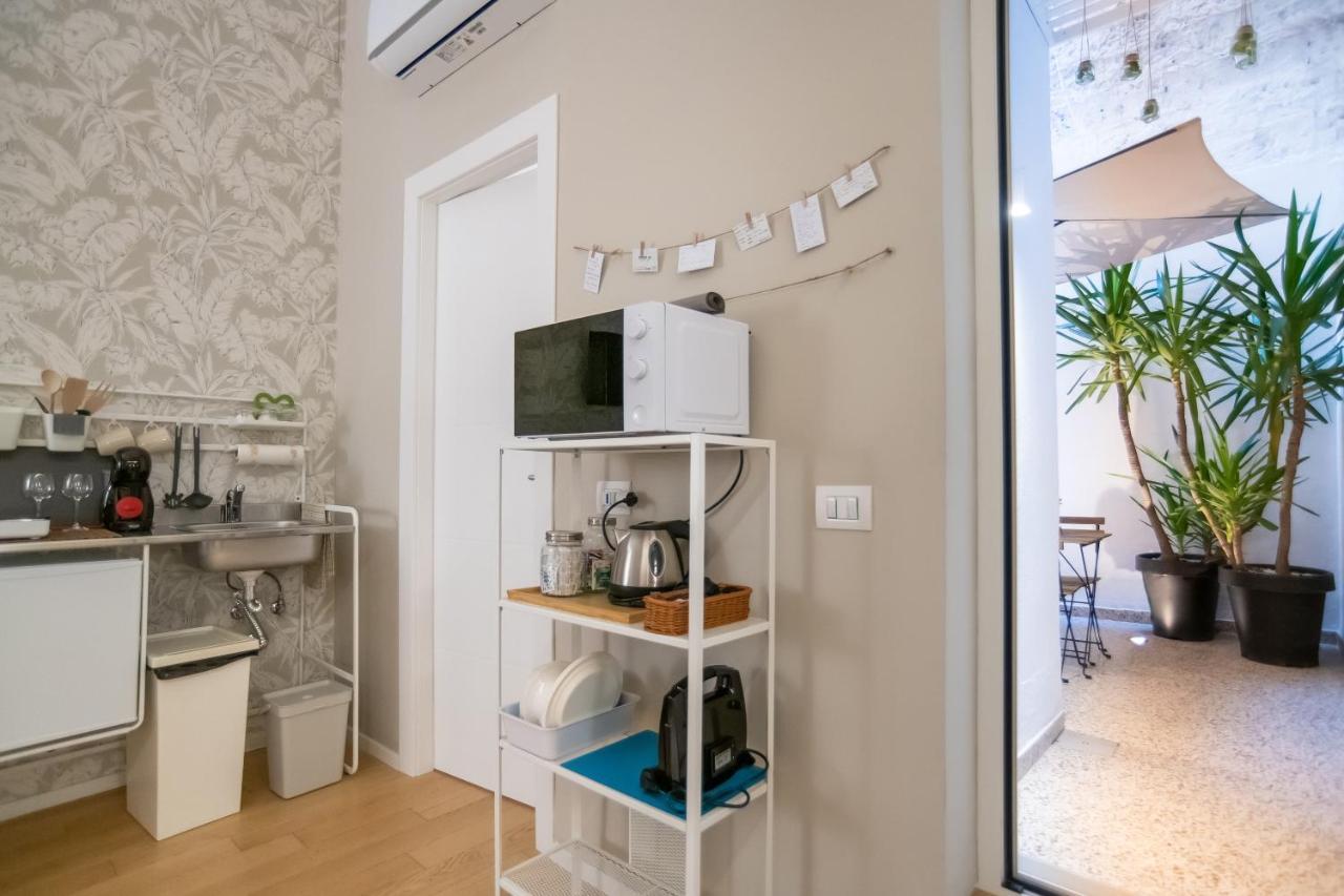 Room24 L Bari Buitenkant foto